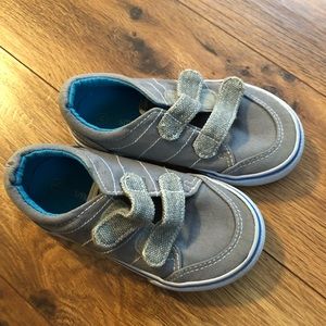 SmartFit Toddler Boy shoes - Size 7.5